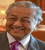 Παραιτήθηκε ξαφνικά ο 94χρονος πρωθυπουργός της Μαλαισίας 